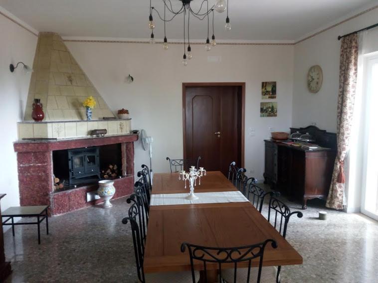 Villa 2 Fields Castellaneta Exterior photo