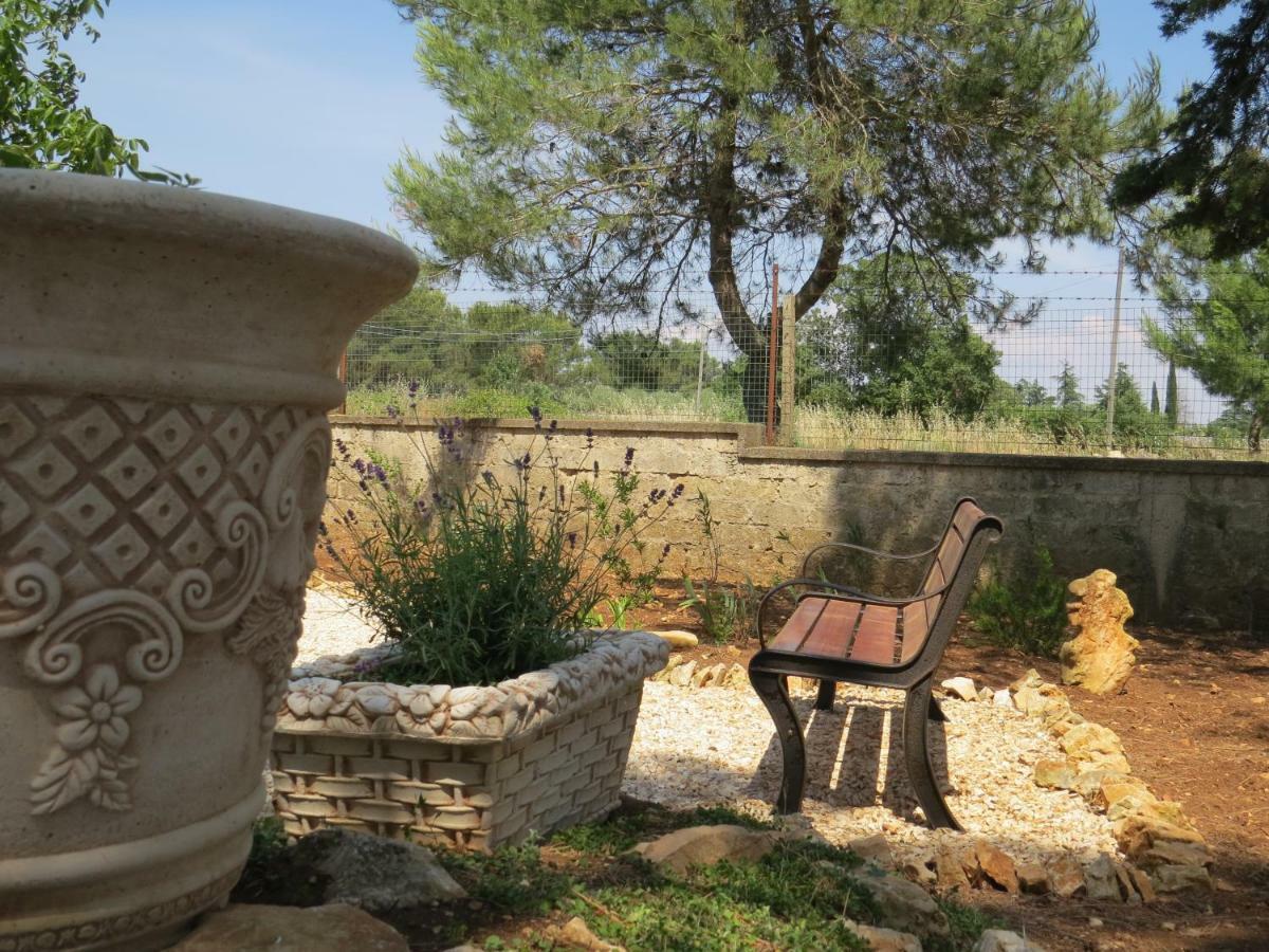 Villa 2 Fields Castellaneta Exterior photo