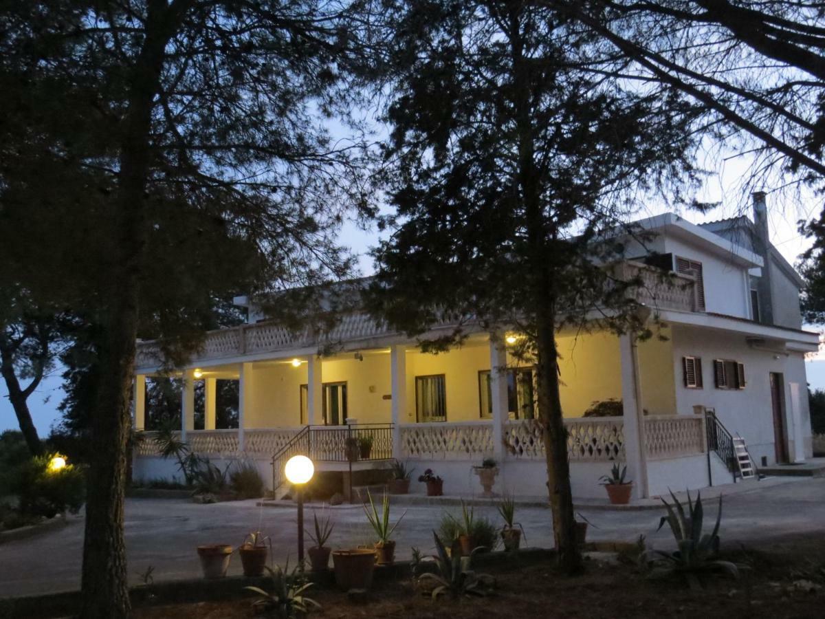 Villa 2 Fields Castellaneta Exterior photo